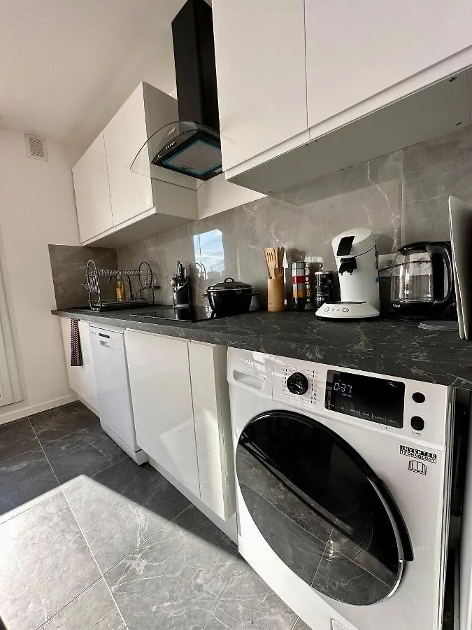 Appartement 3 Chambres - Proche Metro Villeurbanne