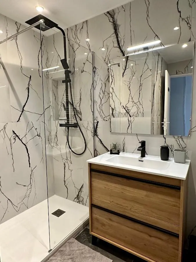 Appartement 3 Chambres - Proche Metro Villeurbanne